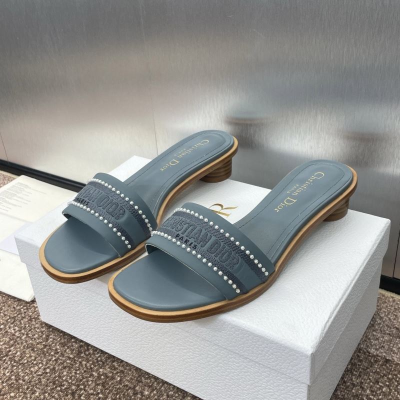 ch**an D*or slippers